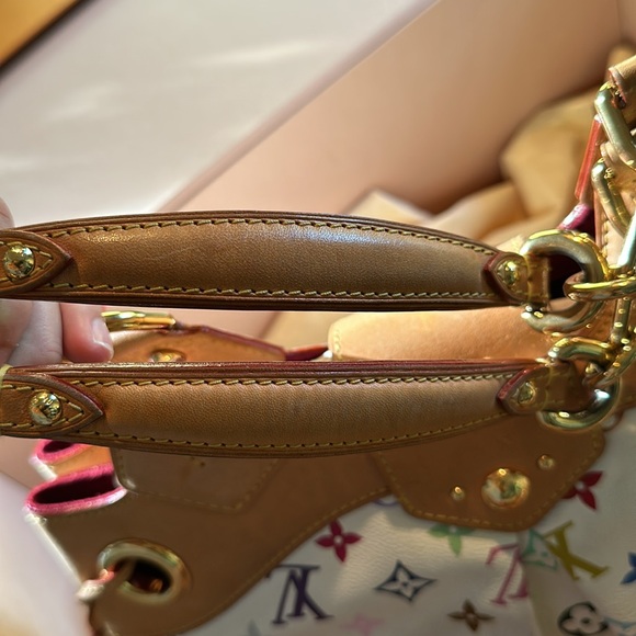 LOUIS VUITTON
Monogram Multicolor Ursula White - Picture 11 of 14